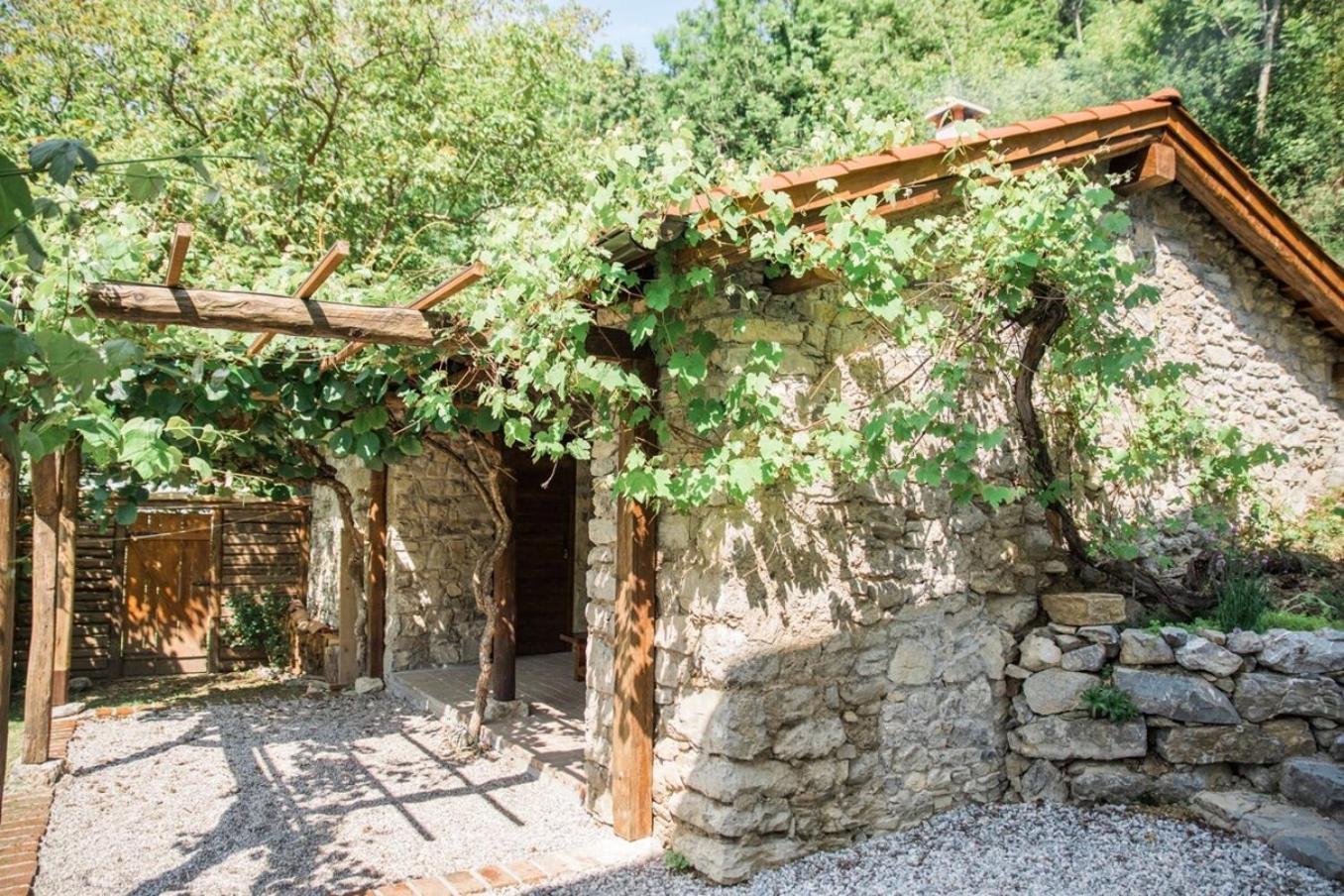 Kuninez, Holiday Home With Summer Kitchen Most na Soči Buitenkant foto